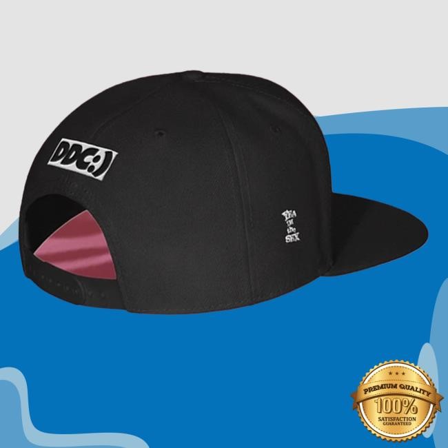 Dot Dot Curve DDC:) Snapback Dot Dot Curve Merch
